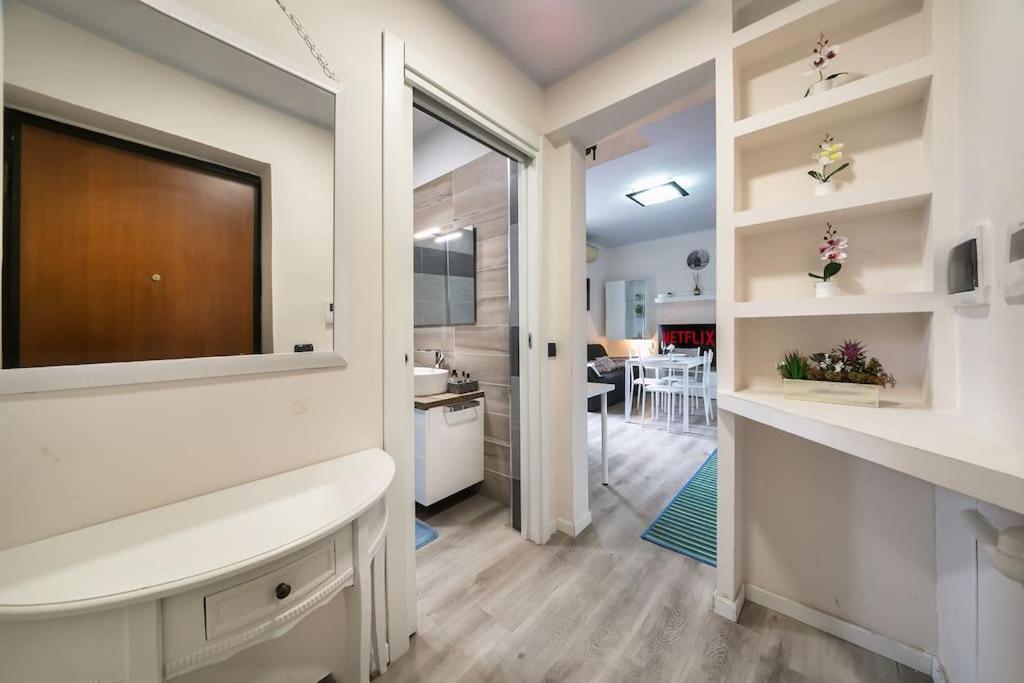 Apartment Ampio Quadrilocale Navigli/forum + Free Parking Mailand